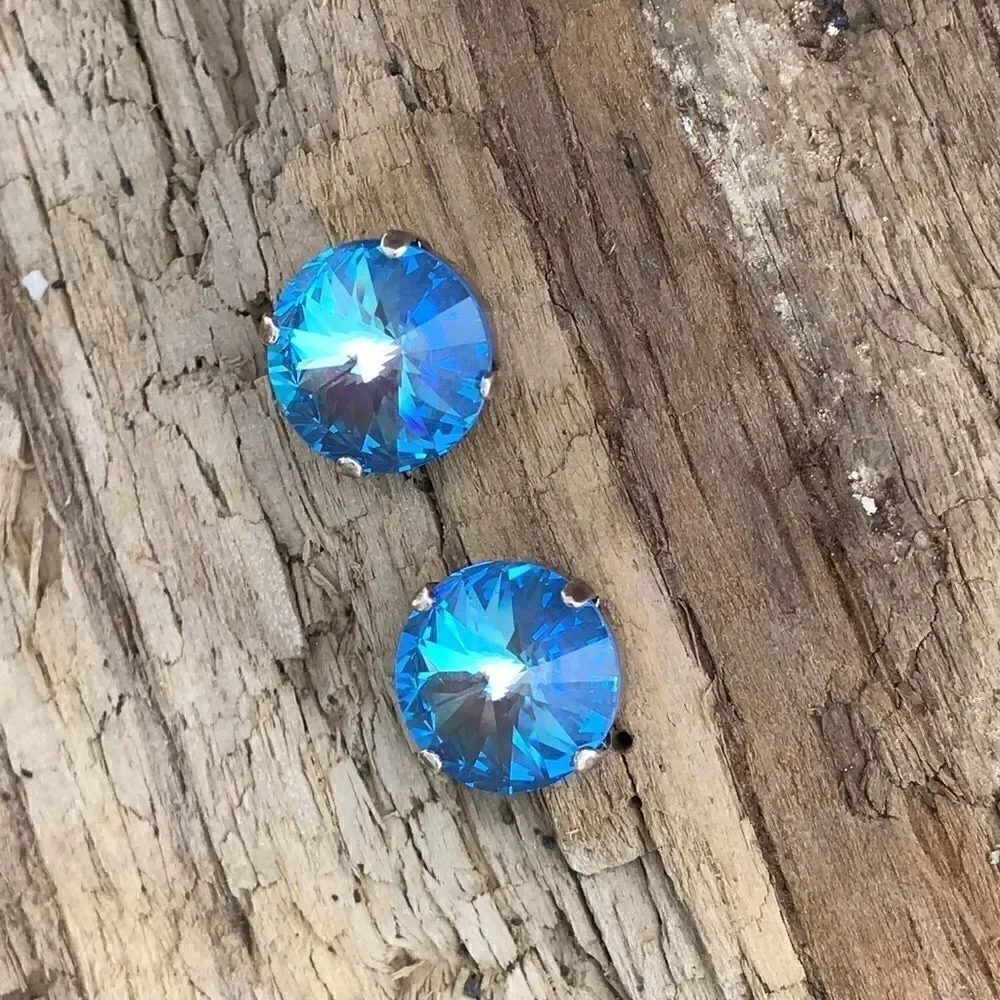 Handcrafted earrings with Swarovski crystal